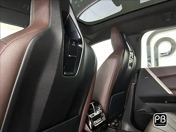 BMW Ix - Imagem 11