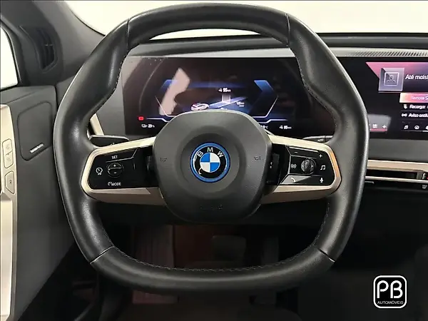 BMW Ix - Imagem 16