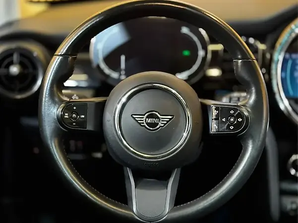 Mini Cooper SE - Imagem 10