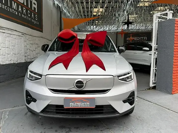 Volvo XC40 Recharge - Imagem 2
