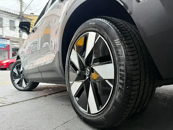 Volvo XC40 Recharge - Imagem 16