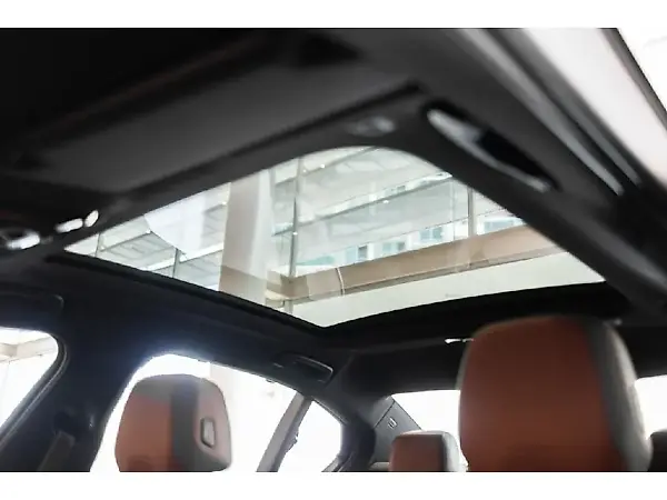 BMW I5 M60 - Imagem 9