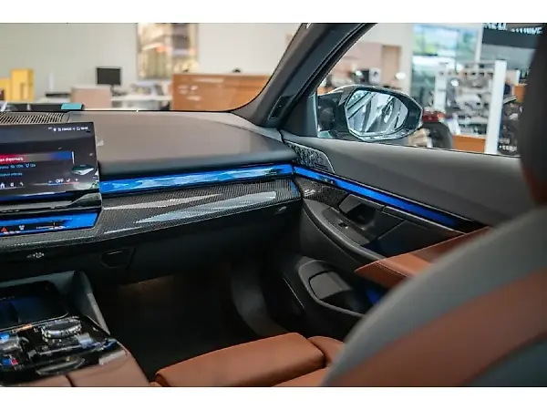 BMW I5 M60 - Imagem 12