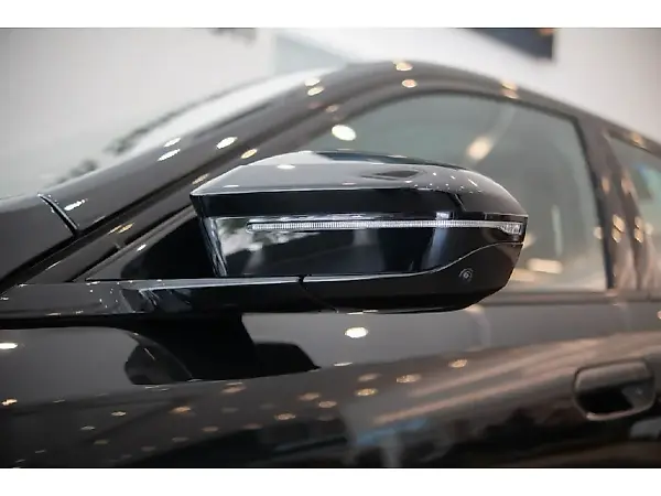 BMW I5 M60 - Imagem 14