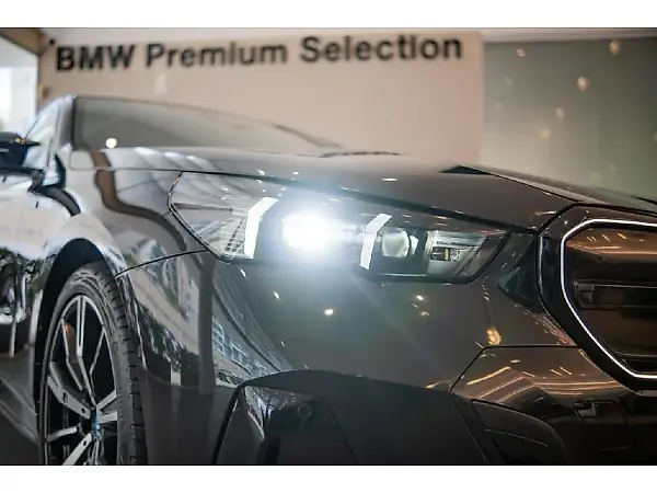 BMW I5 M60 - Imagem 15