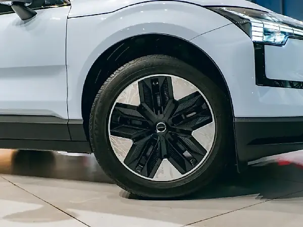 Volvo EX30 - Imagem 19