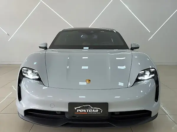 Porsche Taycan - Imagem 2
