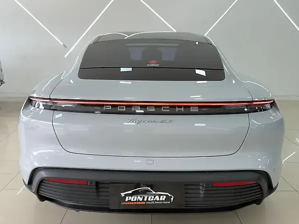 Porsche Taycan - Imagem 6