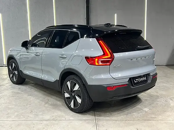 Volvo XC40 Recharge - Imagem 2