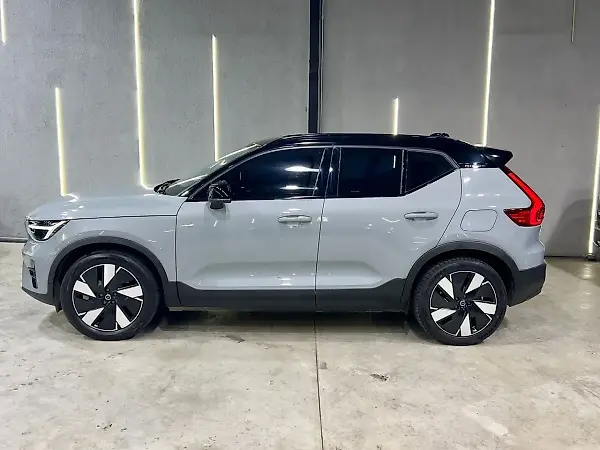 Volvo XC40 Recharge - Imagem 4