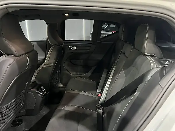 Volvo XC40 Recharge - Imagem 6