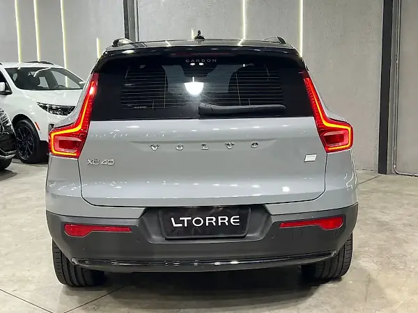 Volvo XC40 Recharge - Imagem 11
