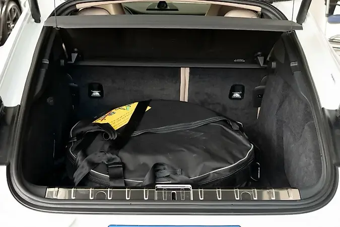 Porsche Panamera 4 E-hybrid - Imagem 6