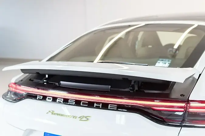 Porsche Panamera 4 E-hybrid - Imagem 9