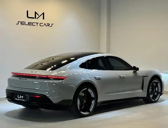 Porsche Taycan - Imagem 2
