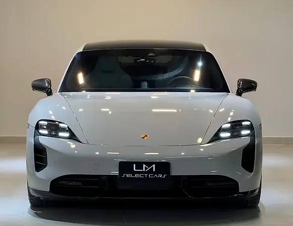 Porsche Taycan - Imagem 14