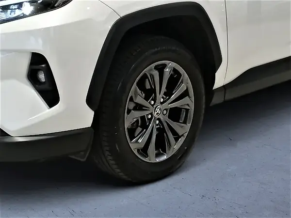 Toyota Rav4 - Imagem 8