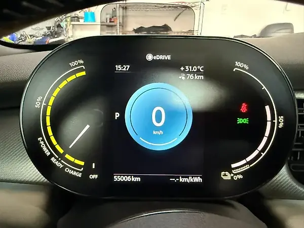Mini Cooper SE - Imagem 13