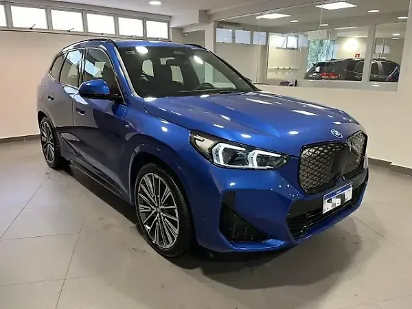 BMW IX1 - Imagem 3