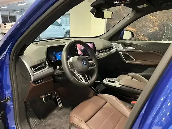 BMW IX1 - Imagem 7