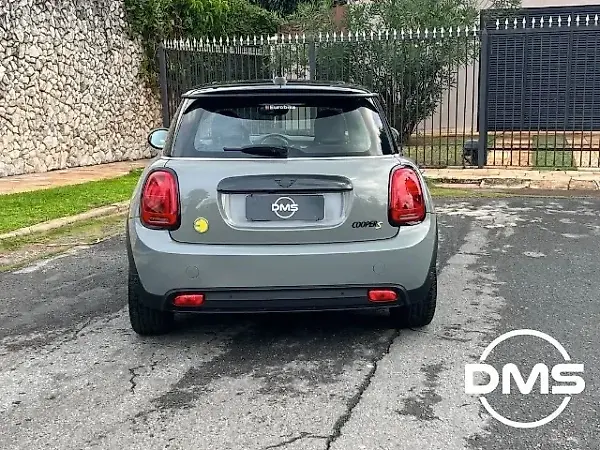 Mini Cooper SE - Imagem 11