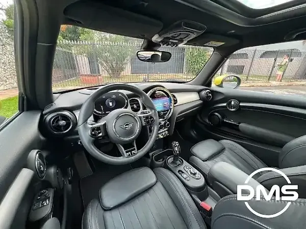 Mini Cooper SE - Imagem 15