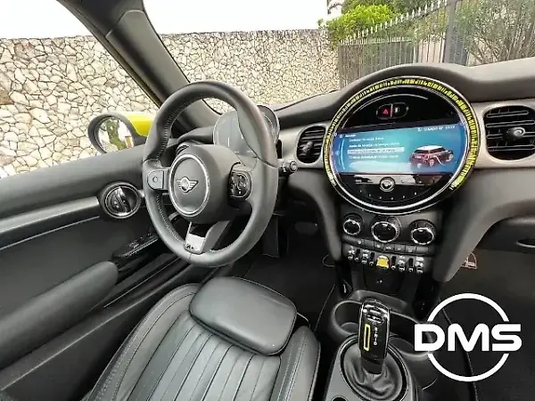 Mini Cooper SE - Imagem 17