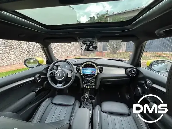 Mini Cooper SE - Imagem 18