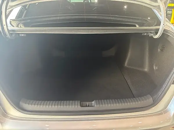 Honda Accord Plug-in Hybrid - Imagem 12