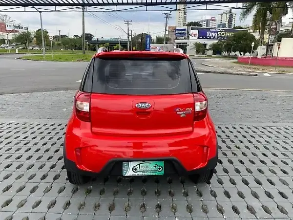 JAC Iev20 - Imagem 8