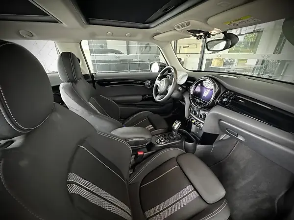 Mini Cooper SE - Imagem 9