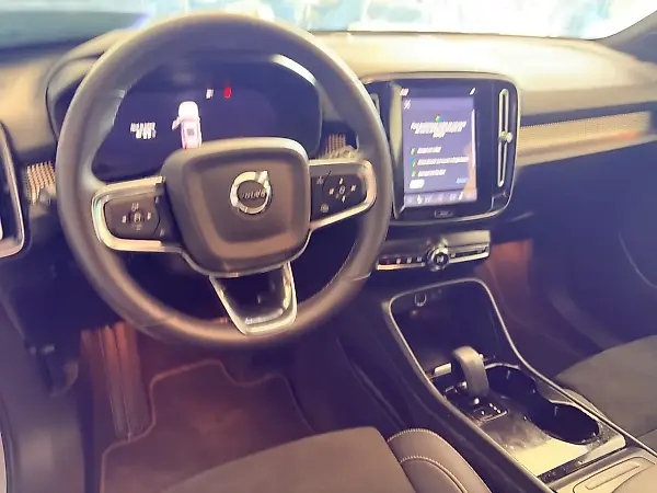 Volvo XC40 - Imagem 7