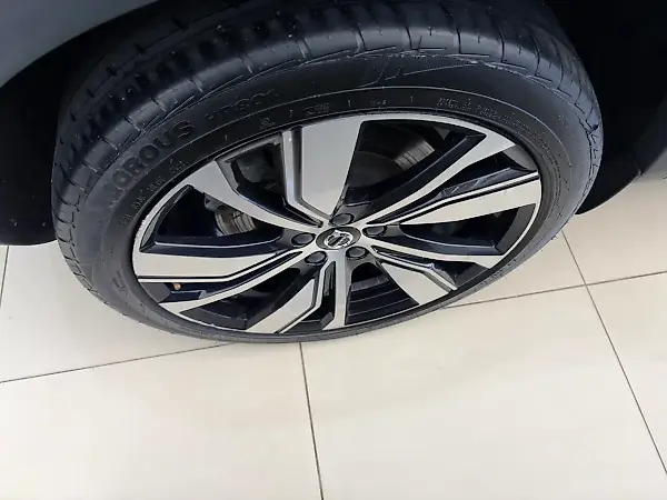 Volvo XC40 - Imagem 12