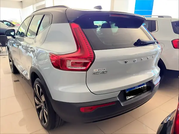 Volvo XC40 - Imagem 10