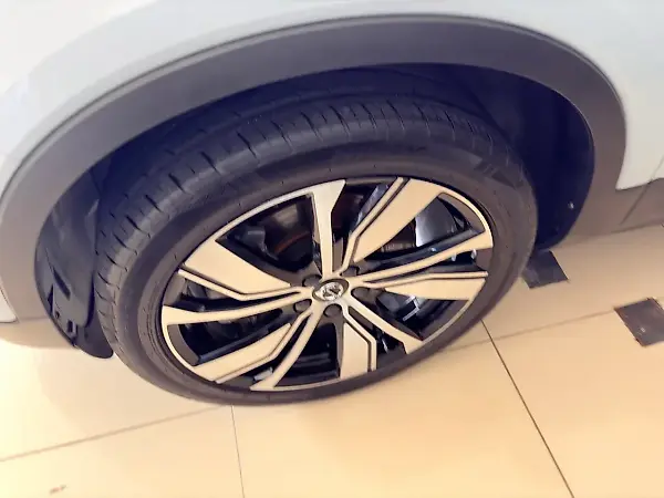 Volvo XC40 - Imagem 14