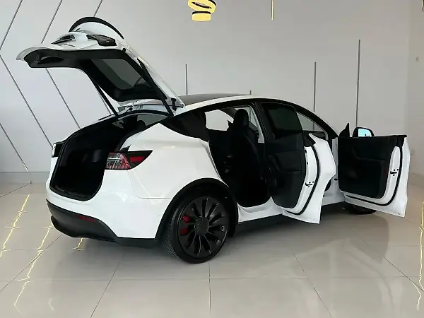 Tesla Model Y - Imagem 4