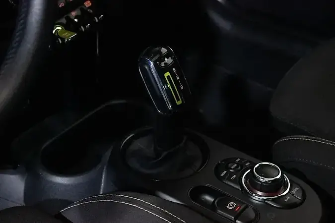 Mini Cooper SE - Imagem 6