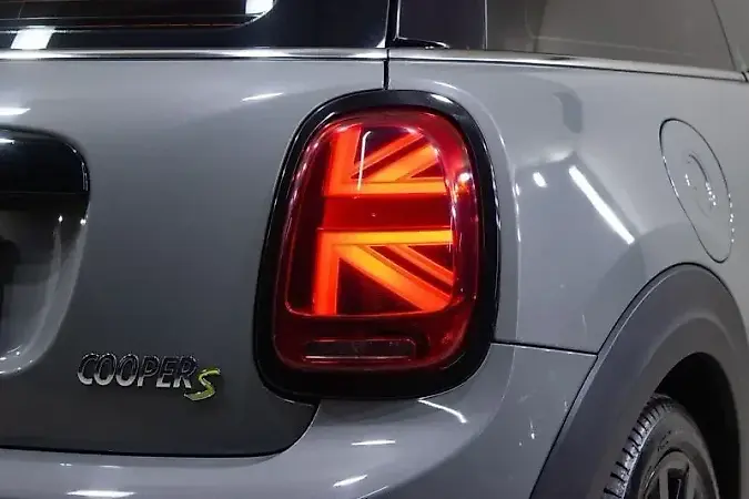 Mini Cooper SE - Imagem 14