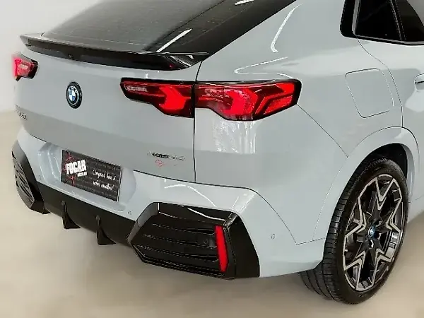 BMW IX2 - Imagem 5