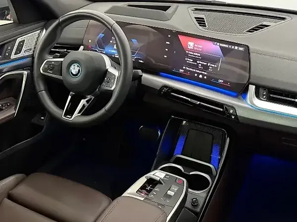 BMW IX2 - Imagem 9