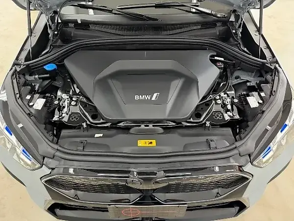 BMW IX2 - Imagem 11
