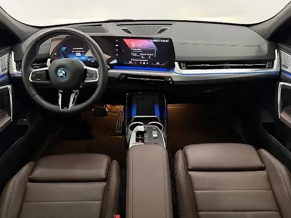 BMW IX2 - Imagem 20