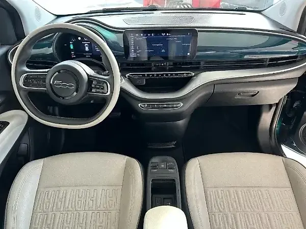 Fiat 500e - Imagem 8