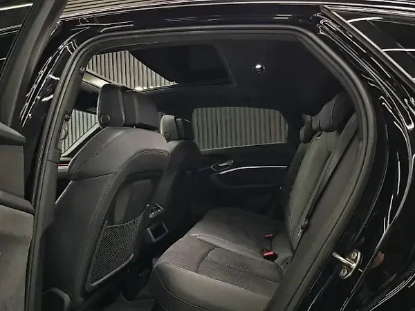 Audi Q8 E-tron - Imagem 20