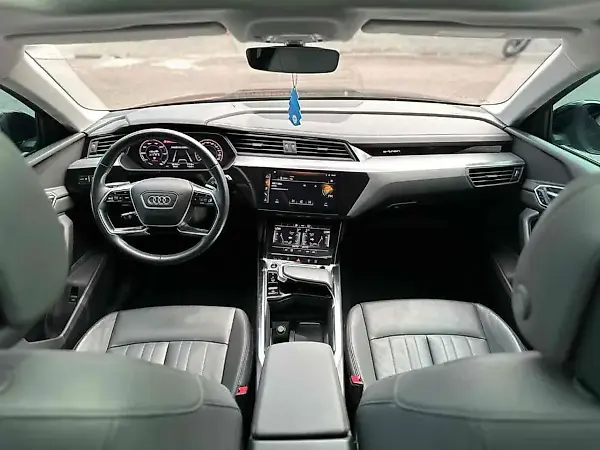 Audi E-tron - Imagem 12