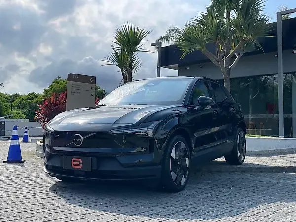 Volvo EX30 - Imagem 1