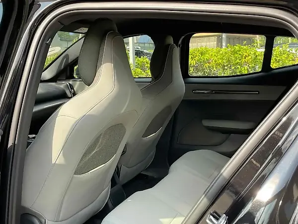 Volvo EX30 - Imagem 7