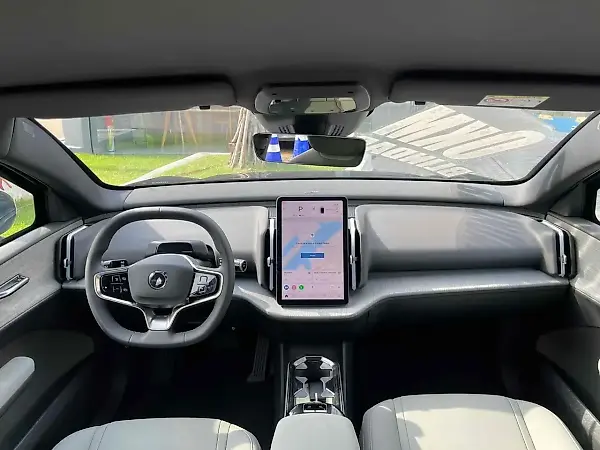 Volvo EX30 - Imagem 8