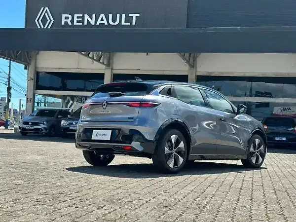 Renault Megane E-tech Electric - Imagem 9