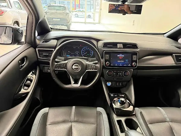 Nissan Leaf - Imagem 7